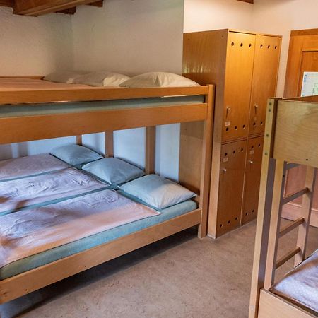 Brugg Youth Hostel Buitenkant foto